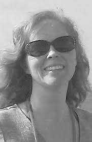 Over 400 Fans Race To Greet Elliott At McKay