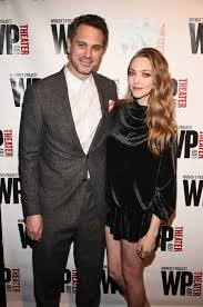 All made up and nowhere to go but back onto the couch to watch frozen 2. Amanda Seyfried And Thomas Sadoski Had A Baby