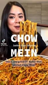 Marcia Lloyd (shoppingmama54)