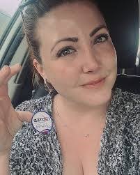 Brandi Smith's Instagram, Twitter & Facebook