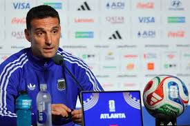 Lionel Scaloni: “Messi va a ser el mejor hasta que él tenga ganas, pero llegará el momento en que eso se va a terminar”