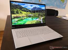 Buy alienware laptops and netbooks and get the best deals at the lowest prices on ebay! Das Alienware M17 R3 Betreibt Den Core I9 10980hk Schneller Als Alle Anderen Dafur Muss Man Sich Auf Hohe Temperaturen Von 95 C Gefasst Machen Notebookcheck Com News