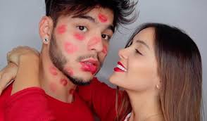 She was born on august 28, 1988 in colombia. Sebastian Villalobos Y Maria Laura Quintero Revelan Como Se Enamoraron La Fm