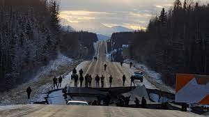 The magnitude 7.5 earthquake near sand point, alaska, generated a tsunami, scott langley with the national tsunami warning center said monday afternoon. Alaska Earthquake Photos Show Damage To Roads Businesses In And Around Anchorage Abc7 San Francisco