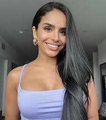 Amy Updike's Instagram, Twitter & Facebook