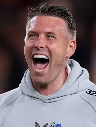 Khabib Nurmagomedov punch that 'humbled' Conor McGregor broken down in  superb video