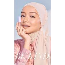 Luna Lips's Instagram, Twitter & Facebook