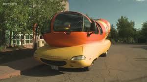 Oscar mayer wienermobile i saw it! Iconic Oscar Mayer Wienermobile Arrives In Denver 9news Com
