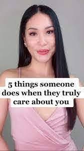 Raquel Cartwright's Instagram, Twitter & Facebook