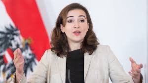 Als zehnjährige flüchtete zadic mit ihren eltern aufgrund des. Alma Zadic Aktuelle Nachrichten Auf Vn At