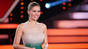 Victoria swarovski backstage ahead of the 1st show of the 14th season of the television competition let's dance on march 05, 2021 in cologne,. Let S Dance 2021 Victoria Swarovski Muss Sich Kritik Gefallen Lassen Gala De