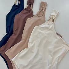 NEW COLLECTION ✨🔥 ➡️Confira nossa nova coleção com peças exclusivas e  selecionadas para você arrasar! 🔗 Body Estella (TAM Un) consultar cores  disponíveis* E muito mais! Moda feminina e masculina, bolsas e