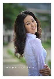 Nguyễn trần khánh vân, sinh năm 1995, vượt 43 thí sinh giành vương miện hoa hậu hoàn vũ việt nam 2019, tối 7/12. Nhan Sáº¯c Ä'á»i ThÆ°á»ng Cá»§a Hoa Háº­u Hoan VÅ© Viá»‡t Nam Nguyá»…n Tráº§n Khanh Van