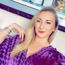 Meredith Holden's Instagram, Twitter & Facebook