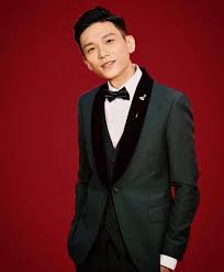 It has received 149,016 plays and has been rated 8.6 out of 10 by 3,776 people. Twilight S Kiss Introducing Lo Chun Yip Aka Siuyea Who Facebook