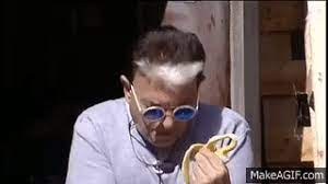 This dark chocolate peanut butter banana bread is the ultimate in decadence! Cristiano Malgioglio Perde La Banana Video Gf Vip 2 On Make A Gif