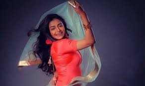 Bhojpuri Actor Ravi Kishan's Daughter Riva Kishan Looks Super Hot in Peach  Ethnic Wear as She Promotes Her Film 'Sab Kushal Mangal' – See Post |  India.com