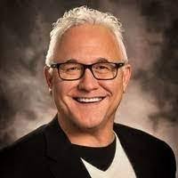 Casey Beadle's Instagram, Twitter & Facebook