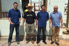 Orologio mondiale ora in europa ora in australia ora in stati uniti ora in canada indice dell'ora mondiale mappa del mondo orologi liberi contattaci. Sibianul Care ConstruieÈte Case In America Ce RezistÄ La Tornade Ideea Lui Adi Dragoman E De Milioane De Dolari Ora De Sibiu