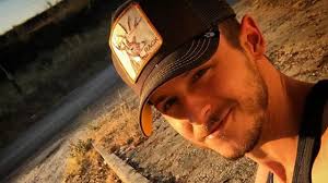 Nicolás, hijo de José Coronado, narra cómo superó su "crisis existencial":  "La terapia me enseñó a validarme"