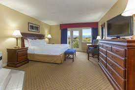 Riverside Superior King With Jacuzzi At Music Road Resort Hotel Jacuzzi Spacious Living Hotel