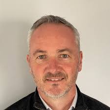 Justin Pringle's Instagram, Twitter & Facebook