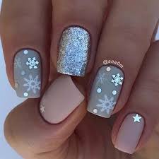 Here are the best christmas acrylic nails designs, cute christmas nails 2018, and red christmas nails 2018 that we've cherry. 43 Pretty Holiday Nails To Get You Into The Christmas Spirit Page 2 Of 4 Stayglam Christmas Gel Nails Tree Nails Christmas Nails