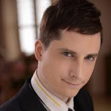 Harry Messenger's Instagram, Twitter & Facebook