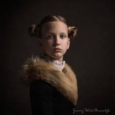Gemmy Woud Binnendijk Is A Dutch Fine Art Photographer Whose Portrait Photos May Make You Feel Like Y Portrait Fine Art Portrait Photography Fine Art Portraits