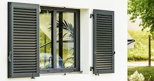 Volets Battants En Pvc Aluminium Les Prix Hp Menuiseries Volet Battant Fenetre En Bois Persienne Bois