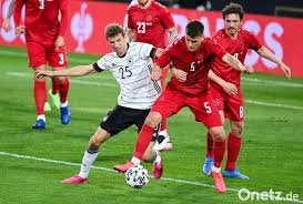 Ich biete ein gut erhaltenes trikot an. Welche Nation Tragt Das Schonste Em Trikot Onetz