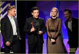 Rami Malek Lucy Boynton Bohemian Rhapsody Cast Win Big At Aarp S Movies For Grownups Awards Ben Hardy Lucy Boynton Queen Freddie Mercury