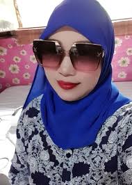 Hey All Santos Clan: My son, your nephew/ cousin, Angelo Rae C. Santos is  vying for Mr. UPHD Pharma 2012. He is contestant no. 10. Madali naman  makilala because he possess the