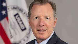 Eric Coulson's Instagram, Twitter & Facebook