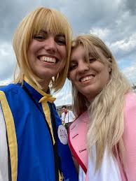 Today was so fun! 🥰 Tag yourself if I got you ❤️ Me and my partner were  Kurapika and Romana, if anyone has photos with us feel free to drop them  below