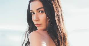 Esta semana la modelo e influencer, steffi méndez, aclaró su relación con el futbolista chileno erick pulgar y contó detalles sobre su nuevo emprendimiento. Steffi Mendez Fue Vinculada Por Erick Pulgar Vnoticias Cl