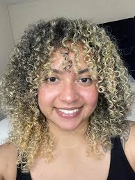 Hi Angels!! I'm a licensed esthetician/wax specialist at The Pink Cherub  Wax Room (@ Bevina salon) in Conroe. If you're looking for someone to  snatch your eyebrows or get your Brazilian right