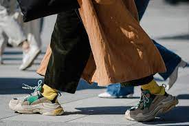 Shop the latest collection of triple s at the balenciaga us official online boutique. How To Wear The Balenciaga Triple S Outfit Hypebae