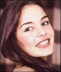 شيريهان اتخذت من غريزة الأمومة وسيلة لمحاربة المرض صور Egyptian Actress Egyptian Beauty Egyptian Women Beautiful