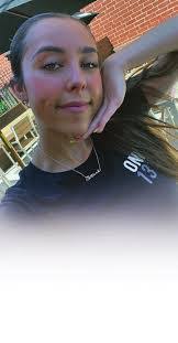 Beth Troxell's Instagram, Twitter & Facebook