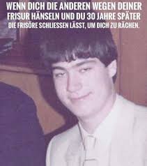 Bayerns ministerpräsident markus söder und staatsminister georg eisenreich haben für eine veranstaltung an der münchener hff hochschule für fernsehen und film münchen vorbeigeschaut. Zwinker Smiley 9gag