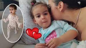 Gadis kecil tersebut lahir di madrid, 12 november 2017 dan memiliki nama lengkap alana martina dos santos aveiro. Too Cute Cristiano Ronaldo S Daughter Alana Martina Santos Aveiro Video Youtube