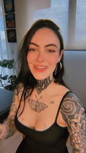 ✶ heart nails ✶ te amo 🫵🏻🖤 @danilauton.nails #fy #nails #nailart