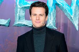 'matrix 4' is now casting and hiring actors for scenes filming in san francisco, california. Frozen Actor Jonathan Groff Cast In The Matrix 4 Ew Com
