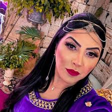 Cada semente plantada conta uma história de esperança para o futuro 🌟💜