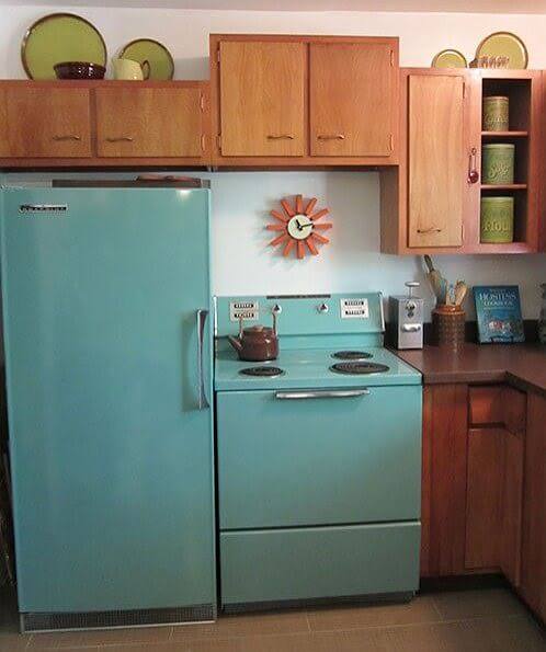 American Beauties: 25 vintage stoves and refrigerators from readers' kitchens - Retro Renovation