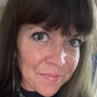 Sabrina Potts's Instagram, Twitter & Facebook