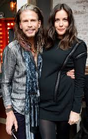 See more ideas about liv tyler, liv, tyler. Liv Tyler Would Love If Dad Steven Tyler Stopped Humping His Mic Stand E Online