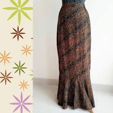 Kode Mote Coklat Tua Bahan Katun Primissima Proses Batik Tulis Kombinasi Mote Ukuran Lingkar Pinggang Fleksible To 89cm L Batik Coklat Tua Wanita