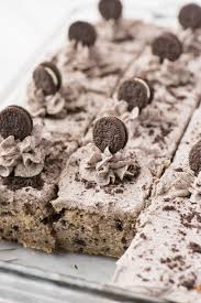 Cookies And Cream Sheet Cake Made In A 9x13 Inch Pan This Is An Easy Oreo Cookie Cake With Directions On Ho Oreo Cake Cookies And Cream Cake Oreo Cake Recipes